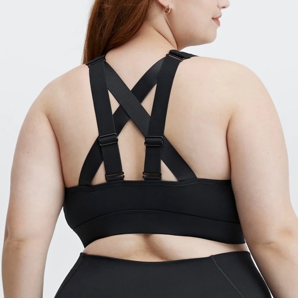 Fabletics Sports Bra - Picture 3 of 9